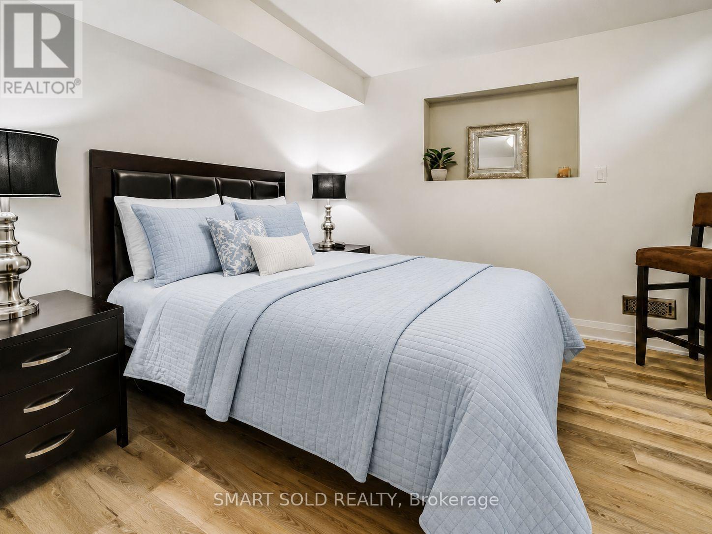 16 Burgundy Trail, Vaughan, Ontario  L4J 8X5 - Photo 45 - N13716648