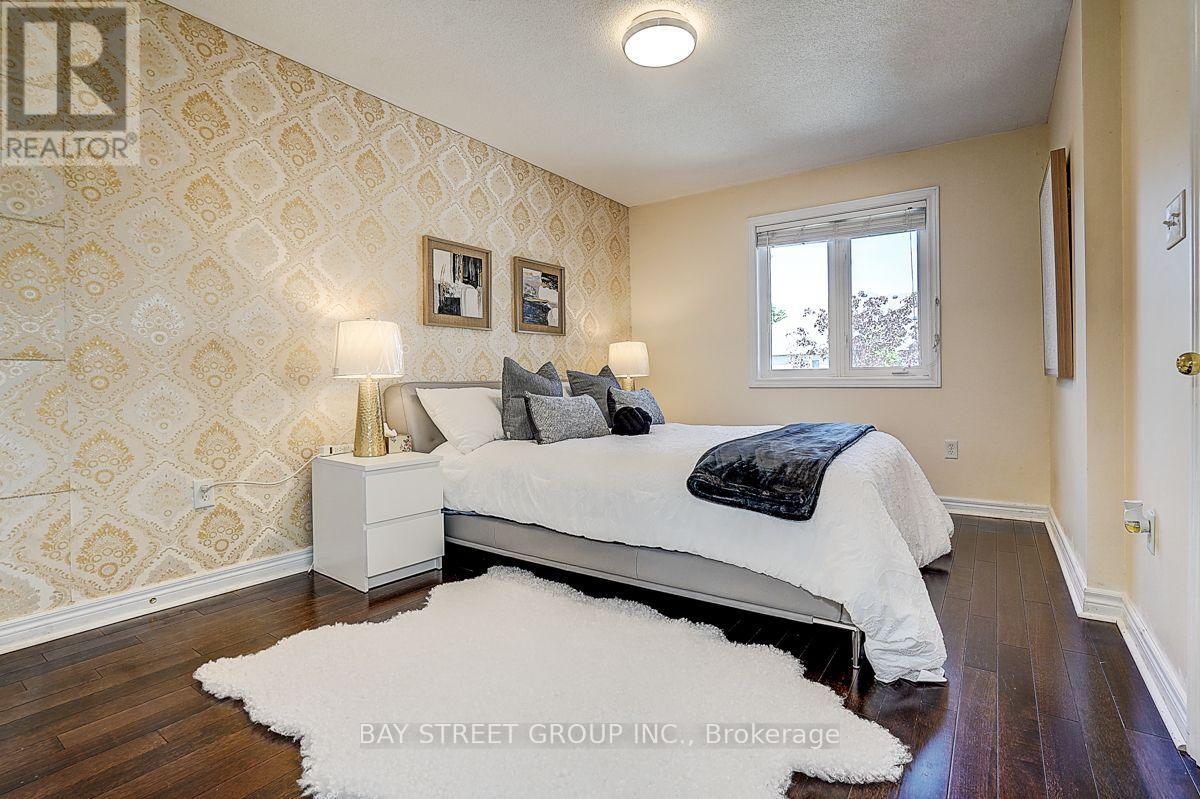 54 Forestwood Street, Richmond Hill, Ontario  L4S 2K3 - Photo 15 - N13716650