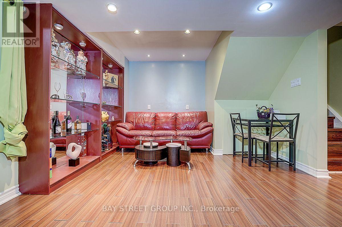54 Forestwood Street, Richmond Hill, Ontario  L4S 2K3 - Photo 22 - N13716650