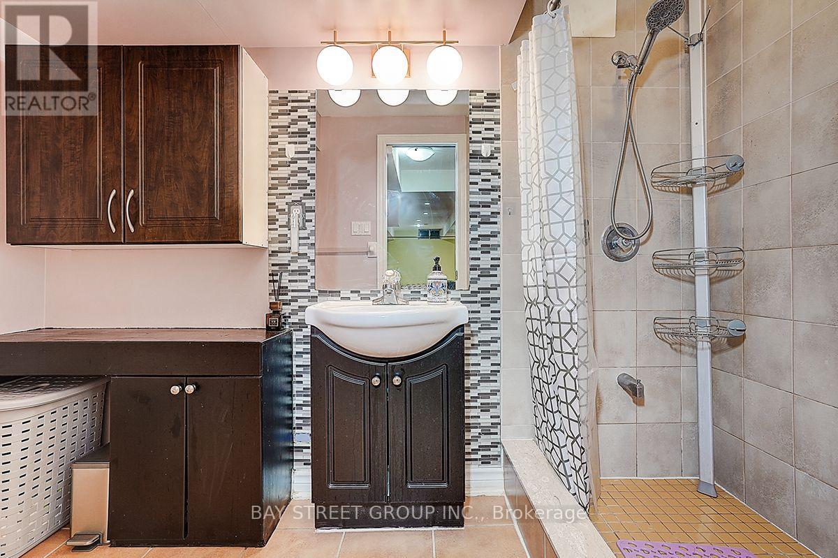 54 Forestwood Street, Richmond Hill, Ontario  L4S 2K3 - Photo 26 - N13716650