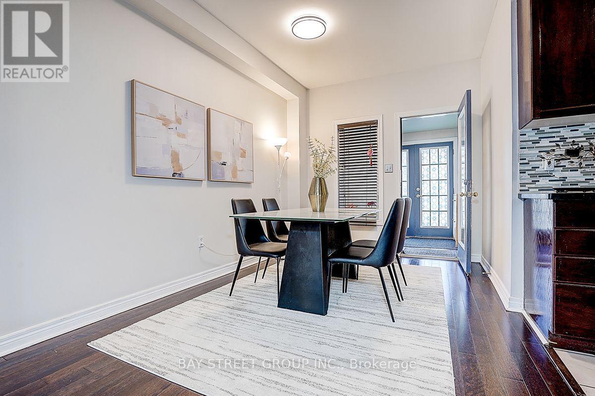 54 Forestwood Street, Richmond Hill, Ontario  L4S 2K3 - Photo 9 - N13716650