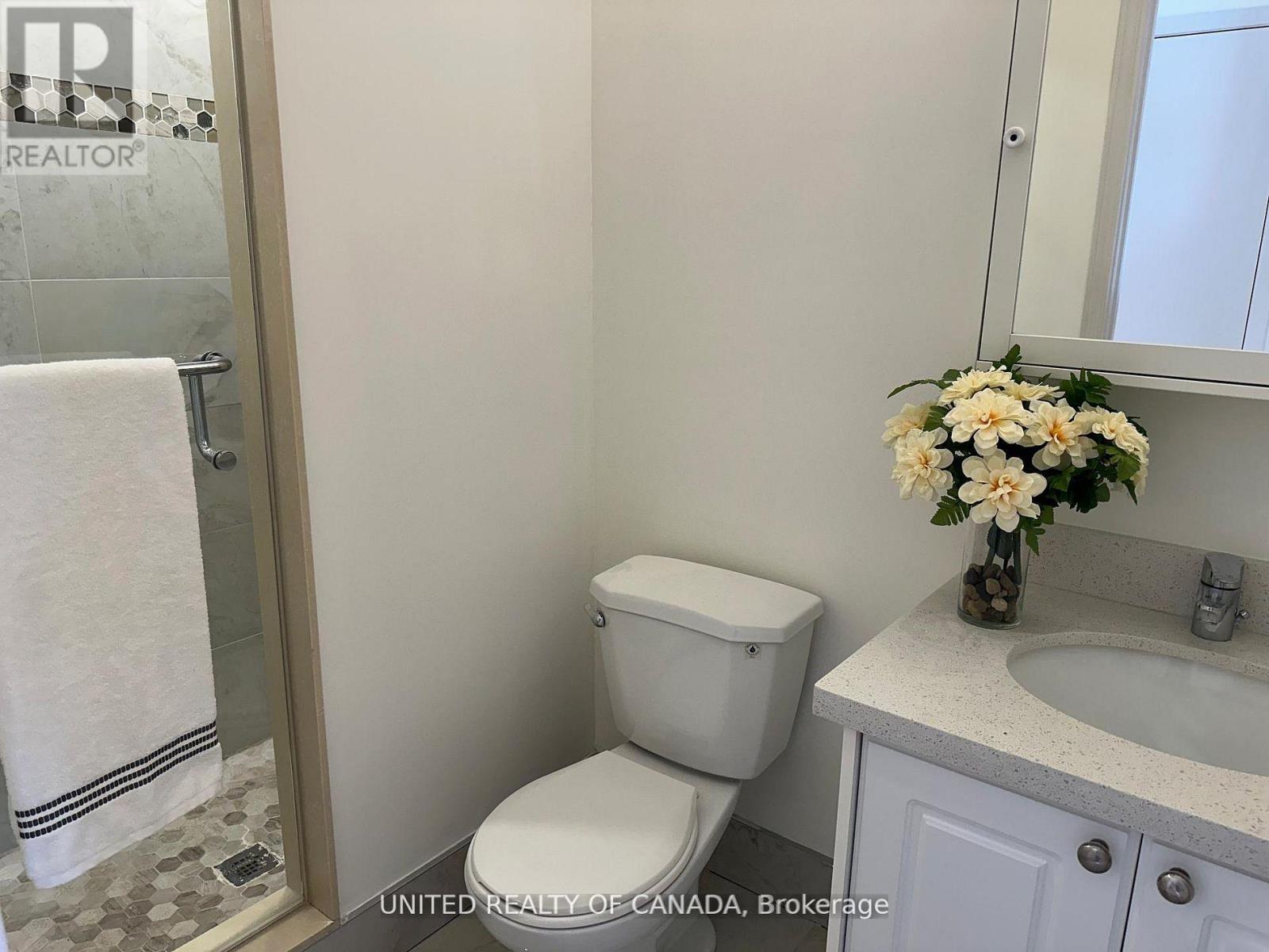 102 Baywood Court, Markham, Ontario  L3T 5W3 - Photo 13 - N13716676