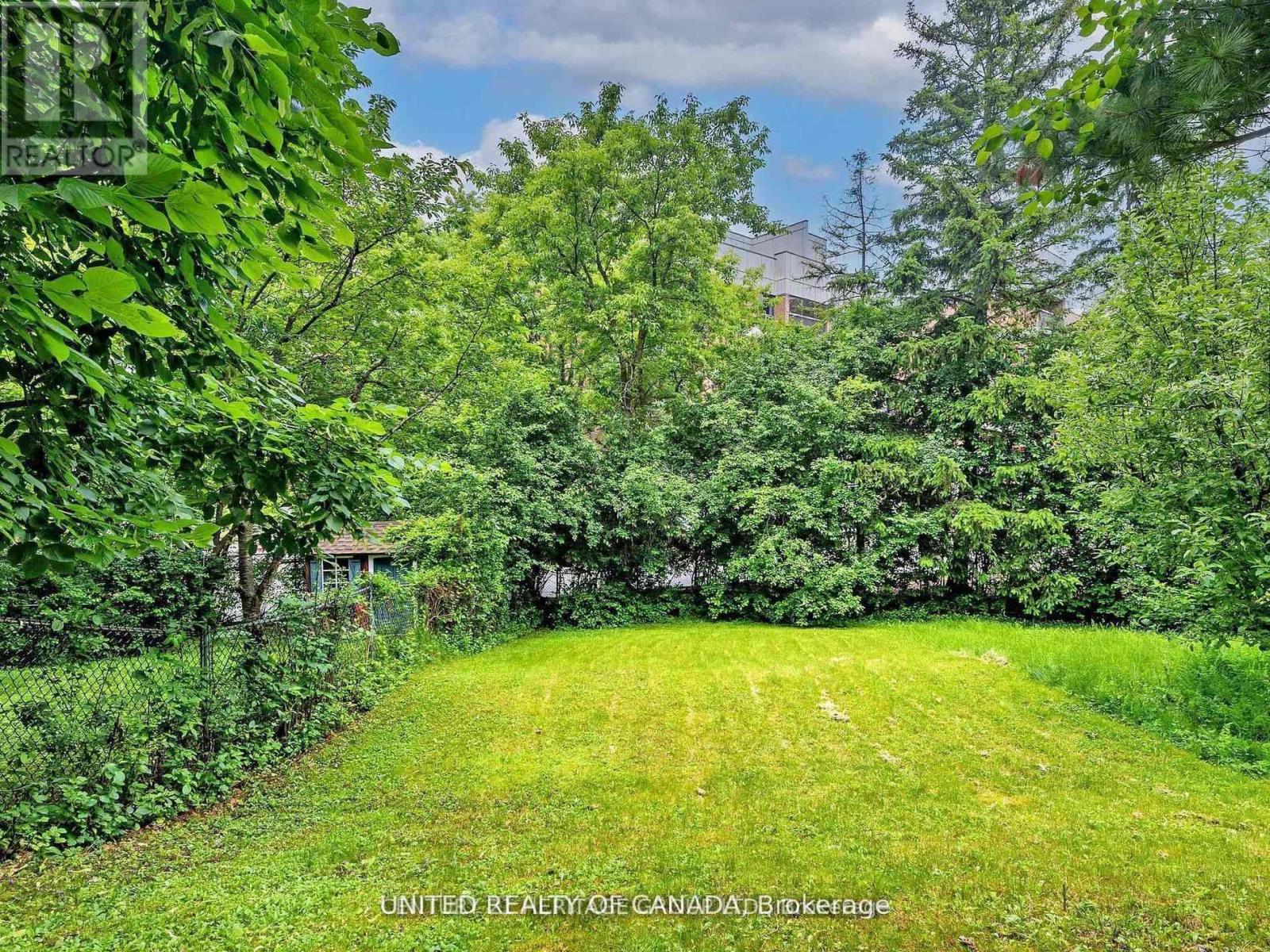 102 Baywood Court, Markham, Ontario  L3T 5W3 - Photo 2 - N13716676