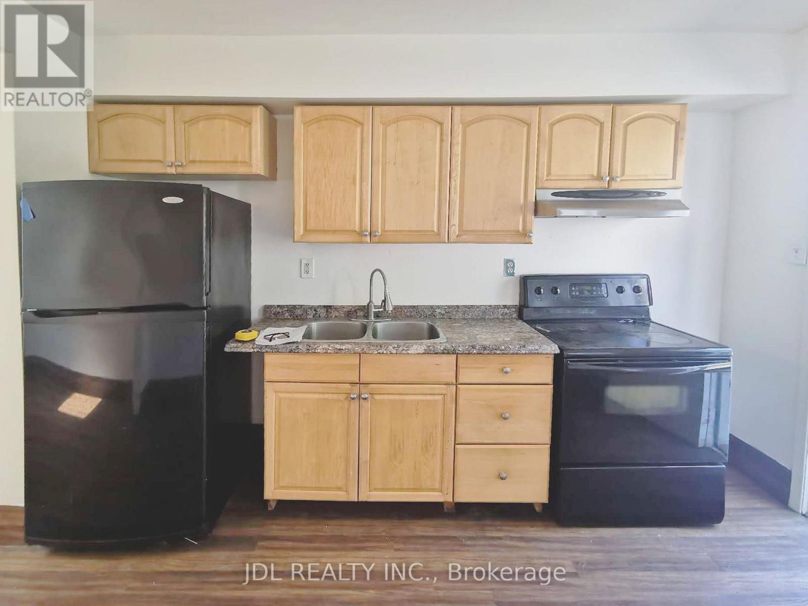 2nd Floor - 1298 Bloor Street W, Toronto, Ontario  M6H 1N9 - Photo 4 - W13716636