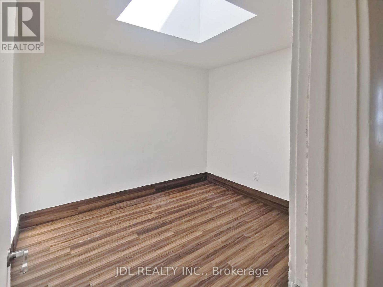2nd Floor - 1298 Bloor Street W, Toronto, Ontario  M6H 1N9 - Photo 9 - W13716636