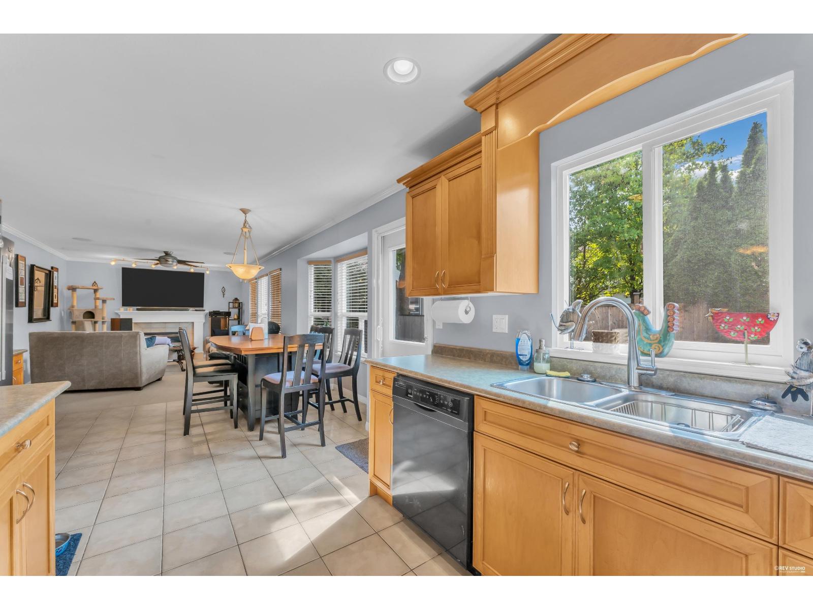 8333 167a Street, Surrey, British Columbia  V4N 5E7 - Photo 12 - R3159147