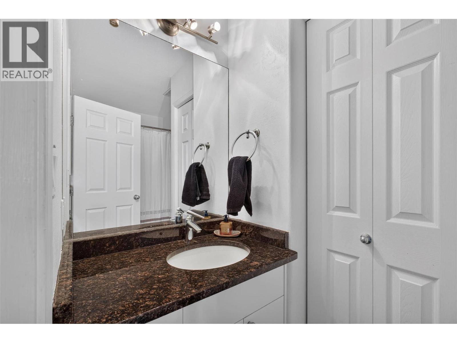 3983 Lakevale Place, Kelowna, British Columbia V1W 3Z5 - Photo 9 - 10398486