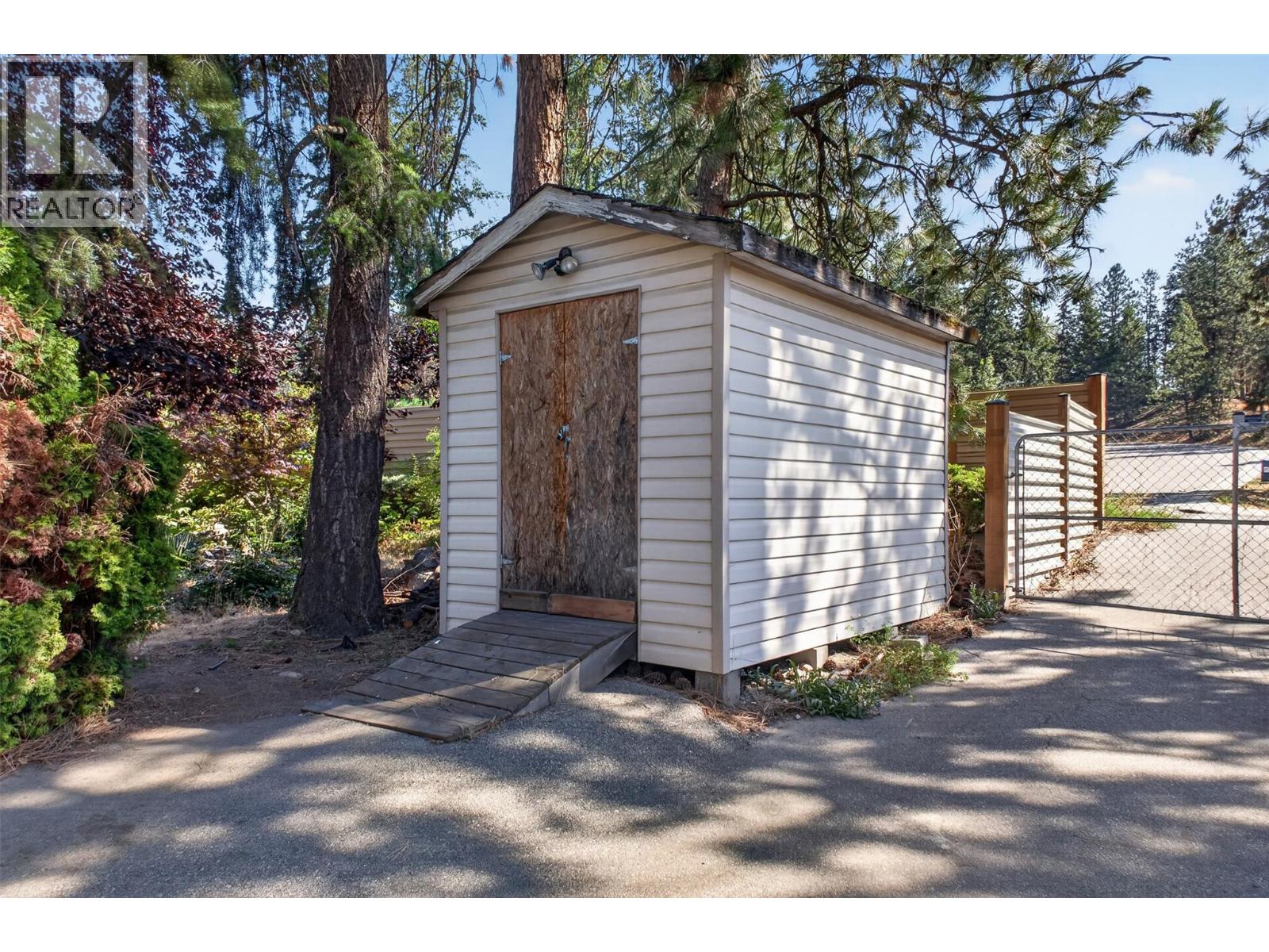 3983 Lakevale Place, Kelowna, British Columbia V1W 3Z5 - Photo 70 - 10398486