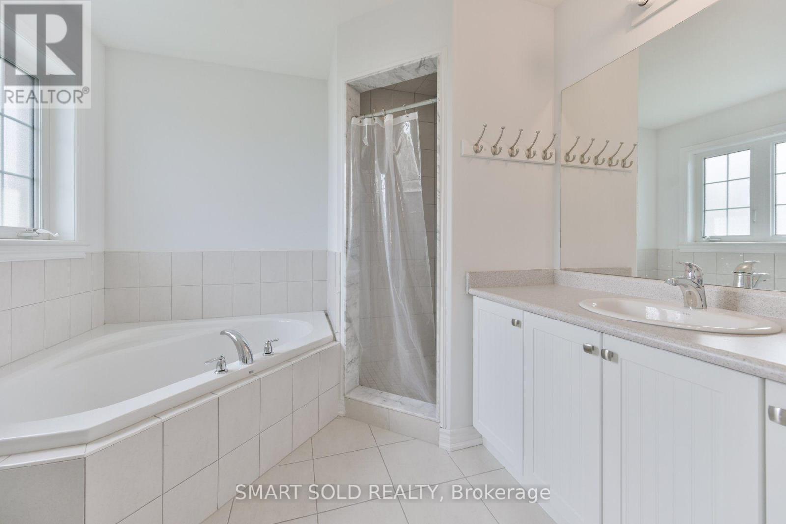 51 Bramsey Street, Georgina, Ontario  L0E 1R0 - Photo 15 - N13716694