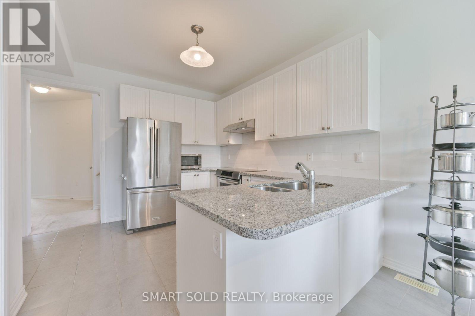 51 Bramsey Street, Georgina, Ontario  L0E 1R0 - Photo 7 - N13716694