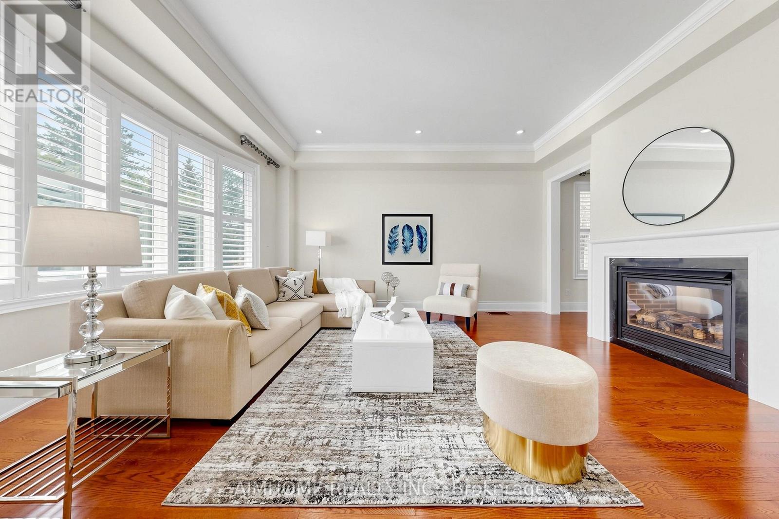 35 Marbrook Street, Richmond Hill, Ontario  L4C 0Y9 - Photo 6 - N13716702