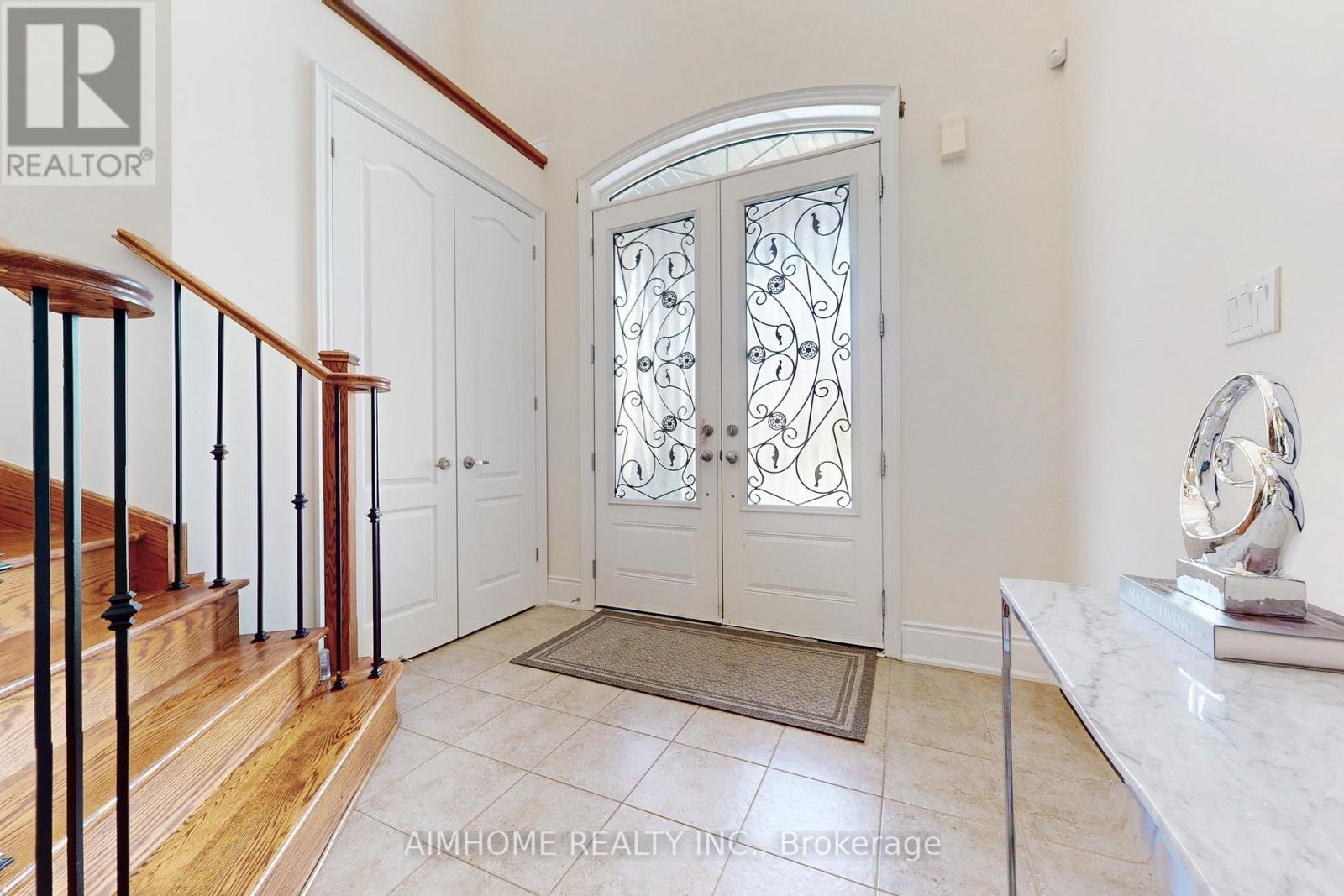 35 Marbrook Street, Richmond Hill, Ontario  L4C 0Y9 - Photo 9 - N13716702