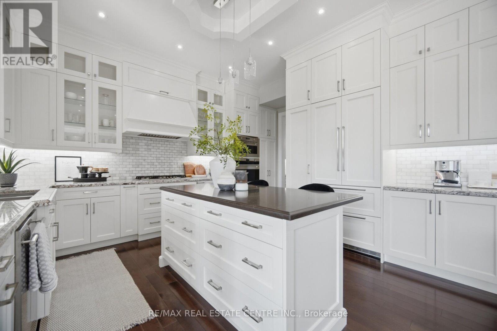 60 Jopling Avenue N, Toronto, Ontario  M9B 4G2 - Photo 18 - W13716698