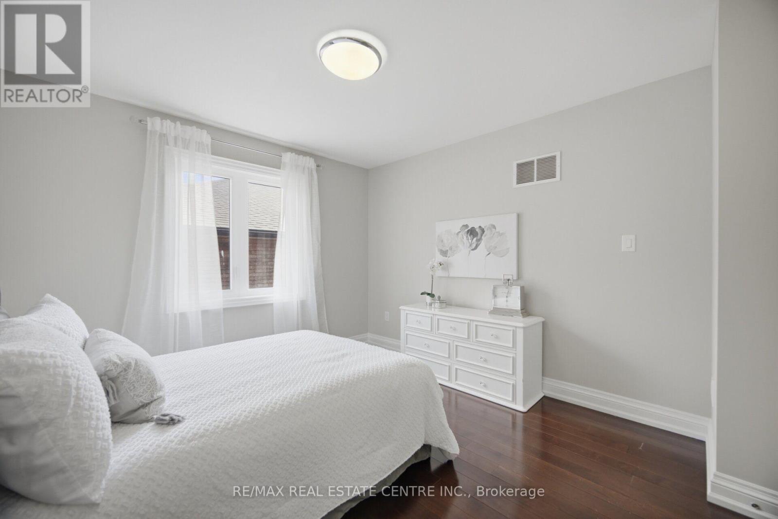 60 Jopling Avenue N, Toronto, Ontario  M9B 4G2 - Photo 30 - W13716698