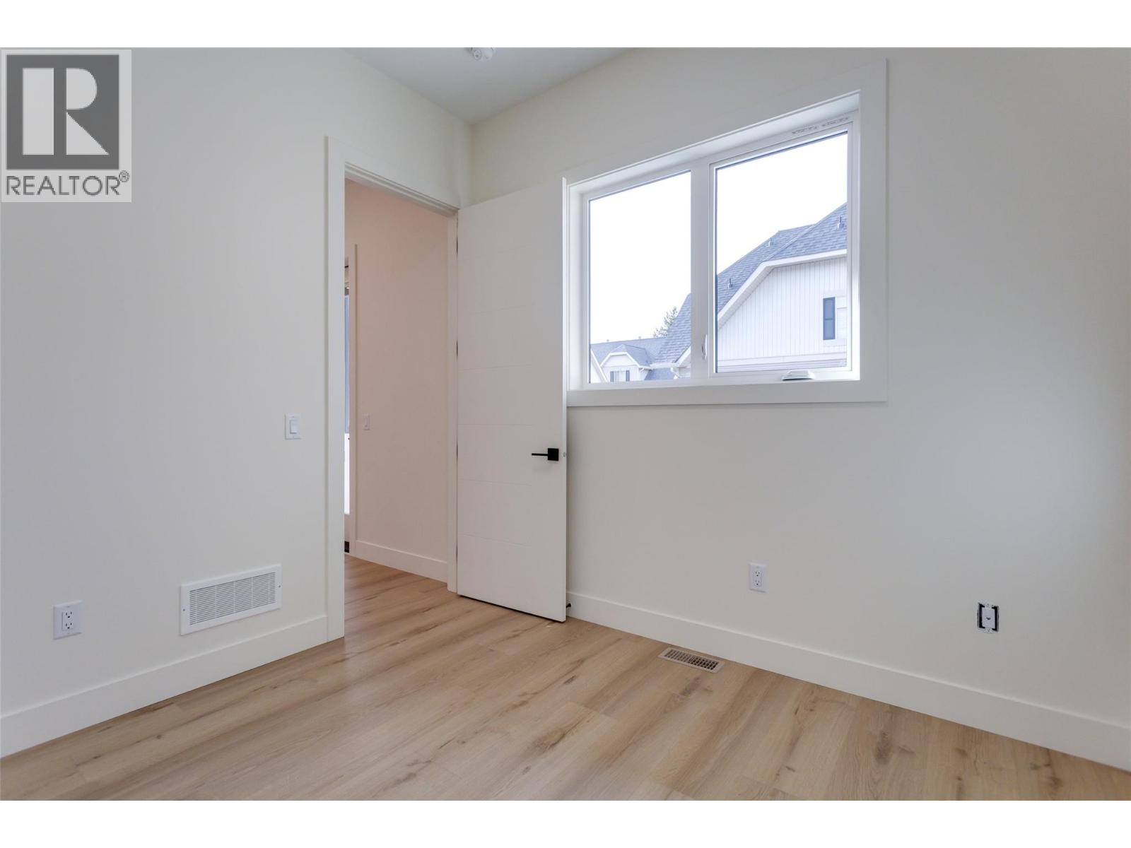 970 Lawson Avenue Unit# 3 Lot# 3, Kelowna, British Columbia V1Y 6T1 - Photo 37 - 10376124