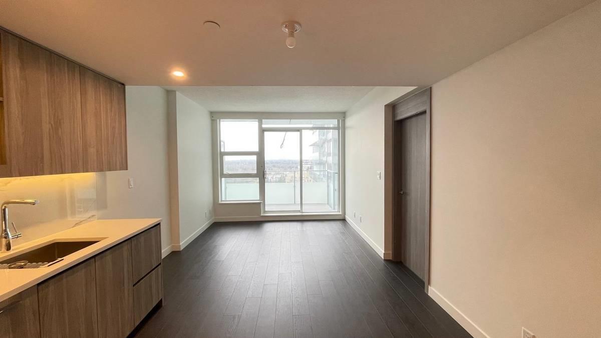 26XX 13768 100 AVE, Surrey, British Columbia