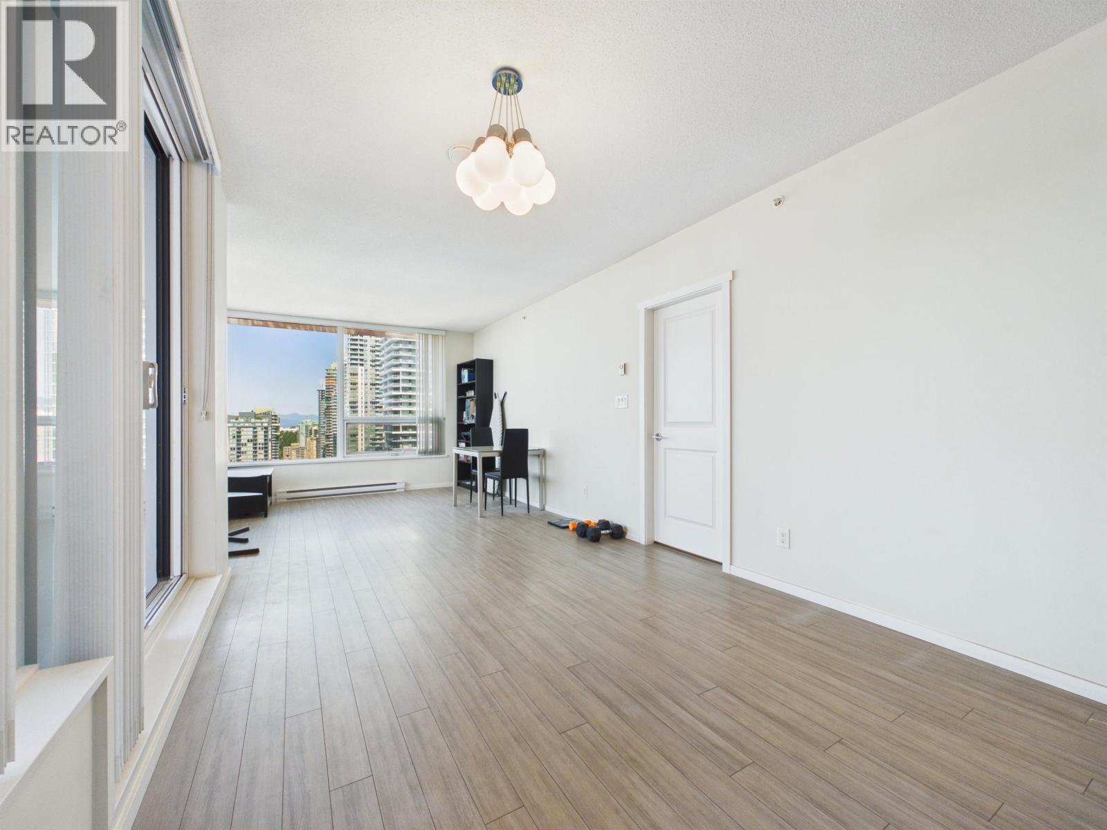 3205 6658 Dow Avenue, Burnaby, British Columbia  V5H 0C7 - Photo 2 - R3152205