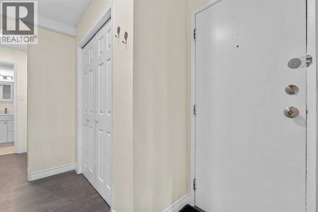 2, 2407 17 Street SW, Calgary, Alberta  T2T 4M9 - Photo 11 - A2330291