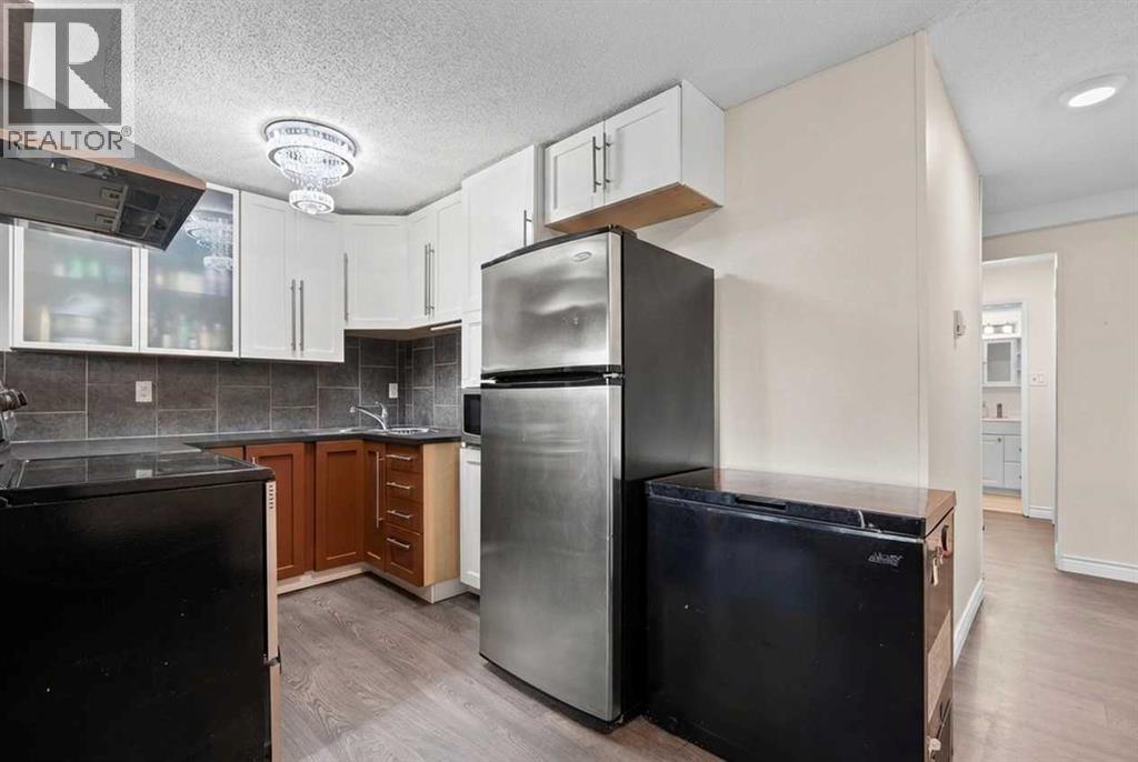 2, 2407 17 Street SW, Calgary, Alberta  T2T 4M9 - Photo 10 - A2330291