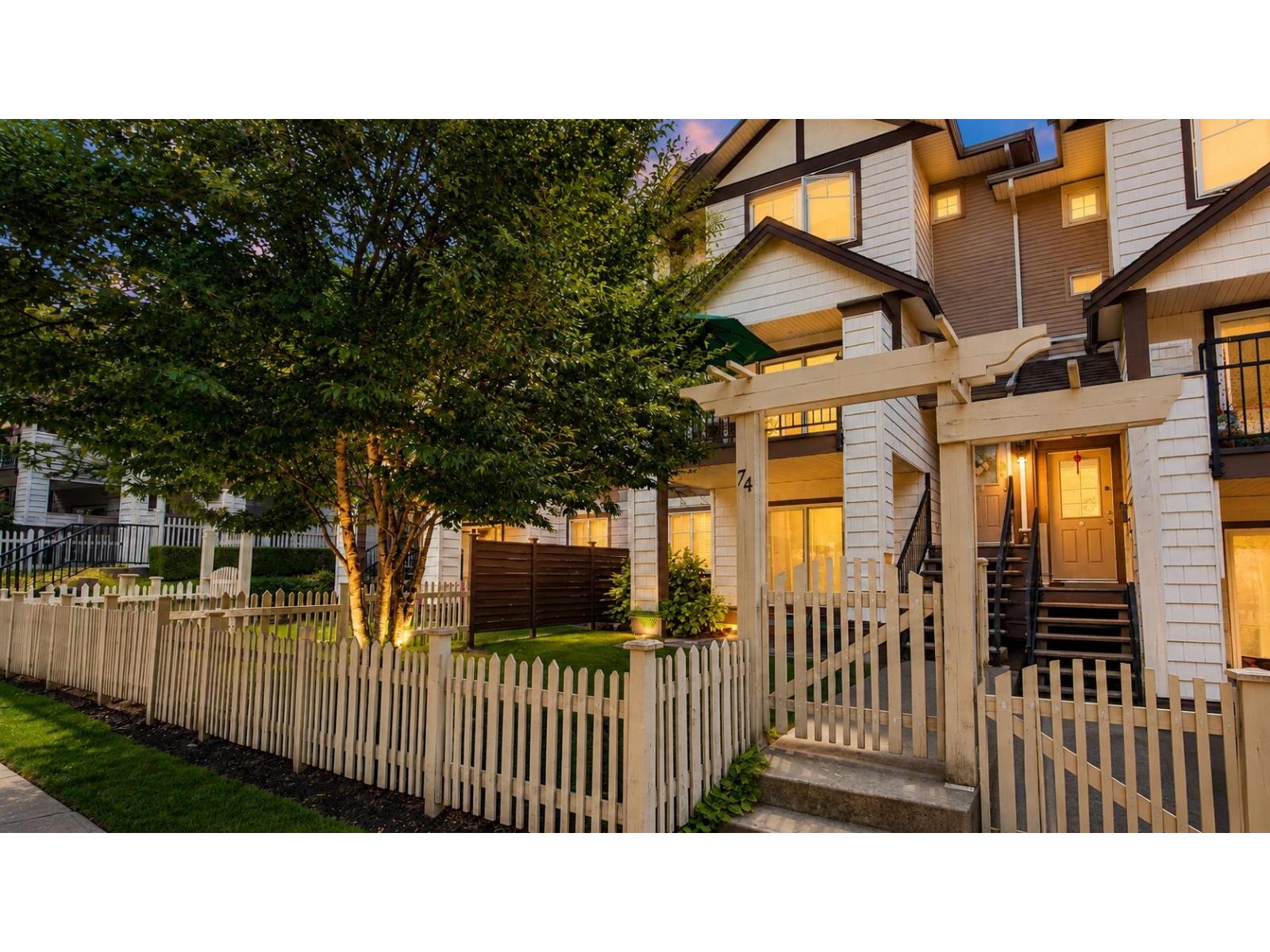74 4401 BLAUSON BOULEVARD, Abbotsford, British Columbia
