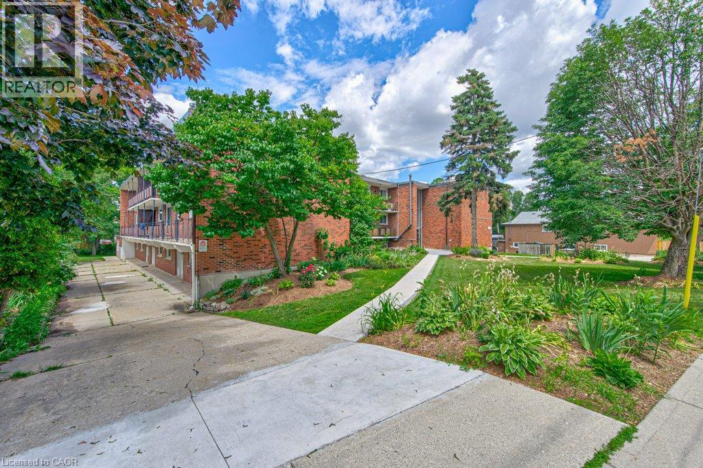 326 Erb Street W Unit# 17, Waterloo, Ontario  N2L 1W3 - Photo 2 - 40847434
