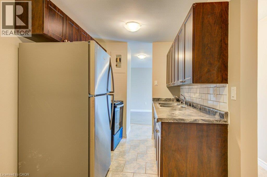 390 Admiral Drive Unit# 205, London, Ontario  N5V 3C2 - Photo 10 - 40847437