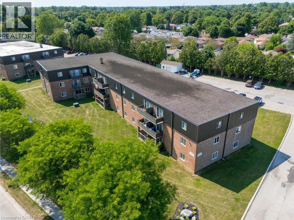 390 Admiral Drive Unit# 205, London, Ontario  N5V 3C2 - Photo 4 - 40847437