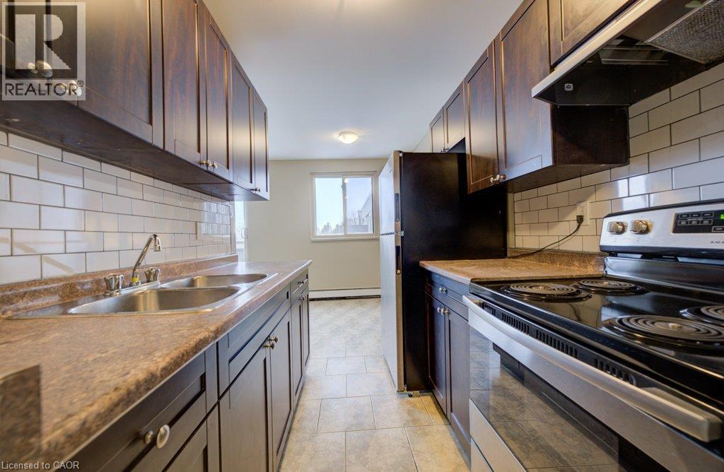 390 Admiral Drive Unit# 112, London, Ontario  N5V 3C2 - Photo 5 - 40852507