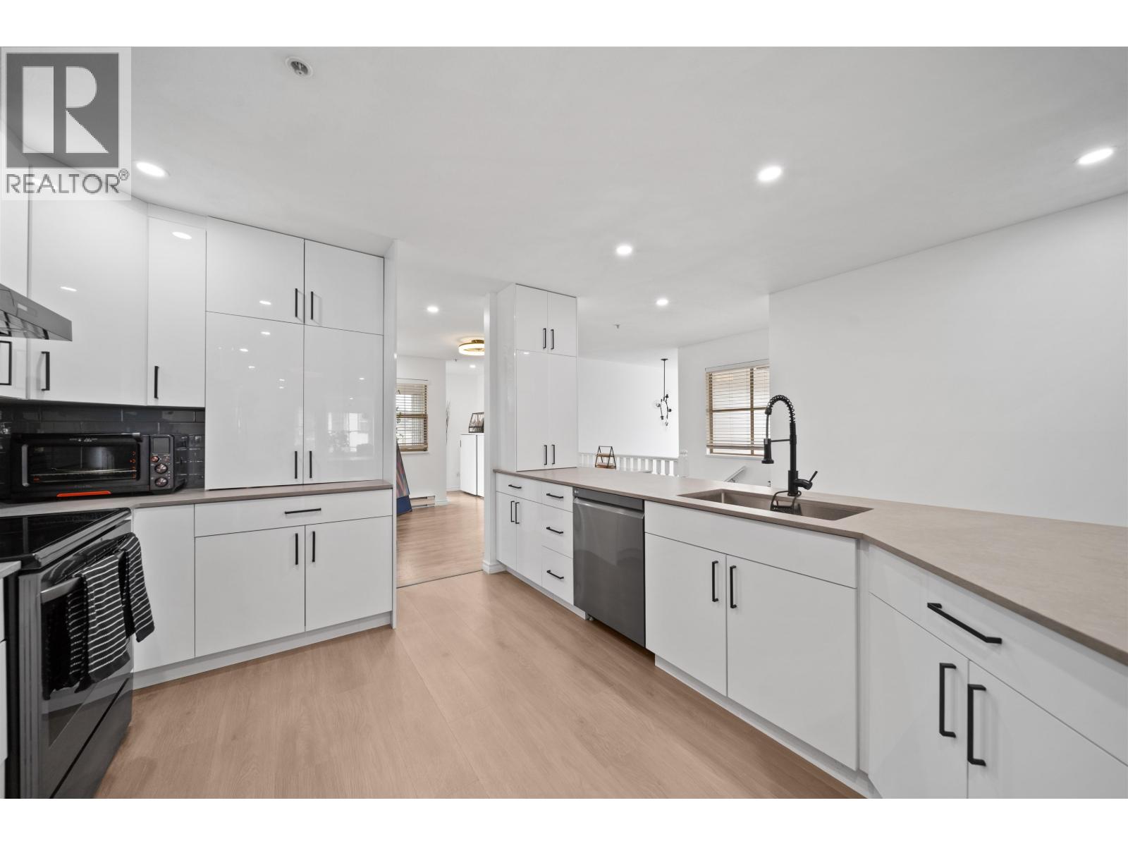 45 19160 119 Avenue, Pitt Meadows, British Columbia  V3Y 2L7 - Photo 3 - R3158888