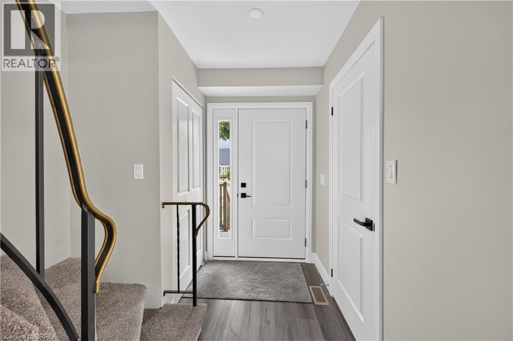 10 Elmwood Avenue, Brantford, Ontario  N3R 2J8 - Photo 7 - 40857012