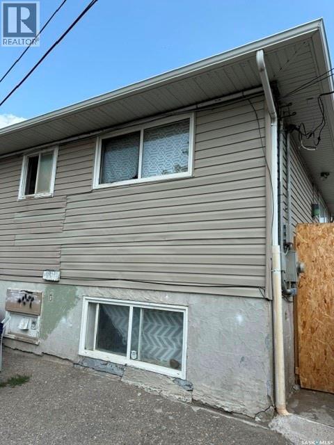 1627 22nd Street W, Saskatoon, Saskatchewan  S7R 0J9 - Photo 4 - SK046799