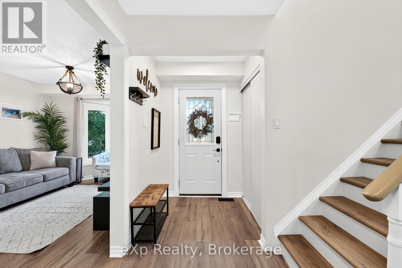20 Edison Crescent, Stratford, Ontario  N5A 7V1 - Photo 4 - X13716736