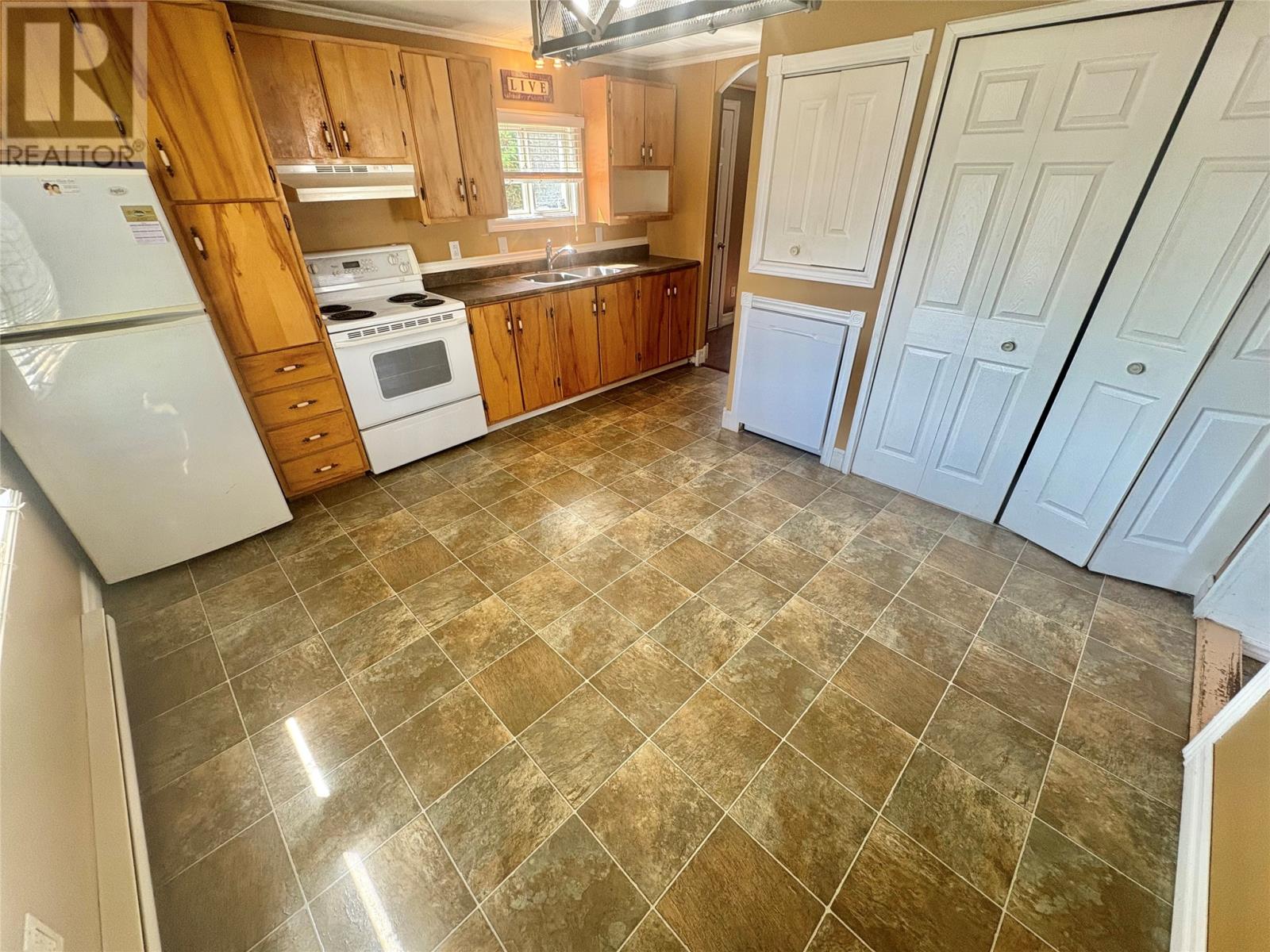 24 Eltero Park, Bishop's Falls, Newfoundland & Labrador A0H 1C0 - Photo 6 - 1299299