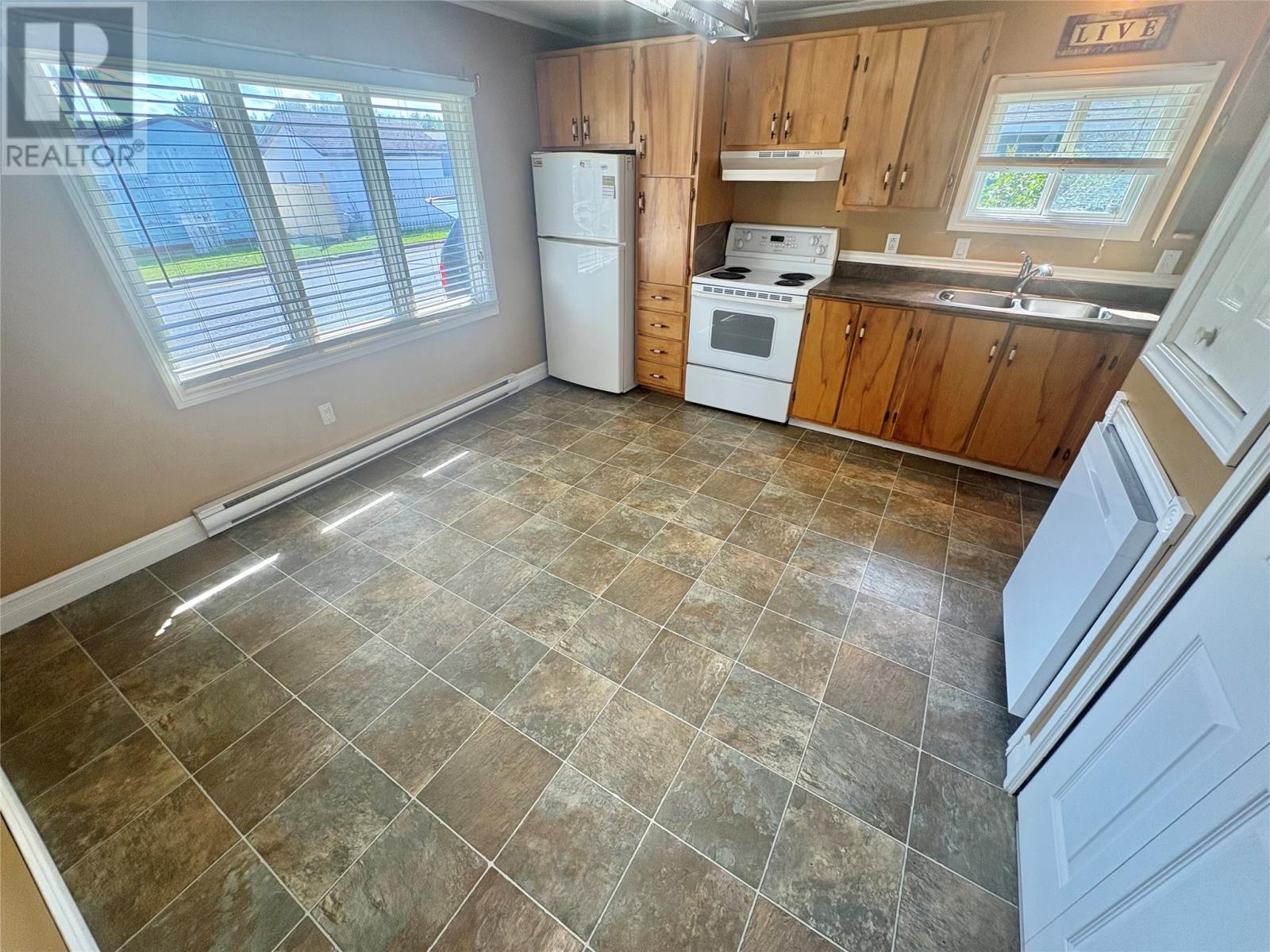 24 Eltero Park, Bishop's Falls, Newfoundland & Labrador A0H 1C0 - Photo 7 - 1299299