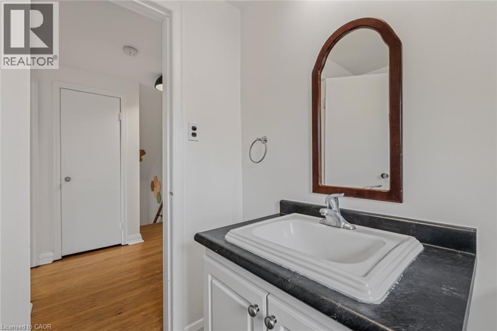 66 Paling Court, Hamilton, Ontario  L8H 5J2 - Photo 30 - 40854527