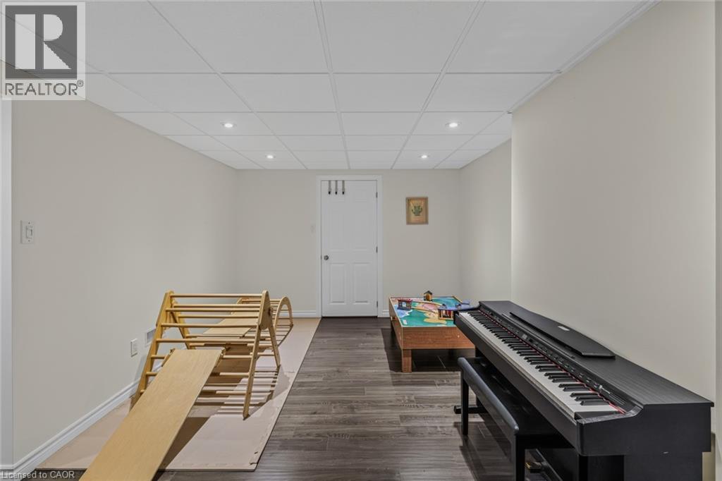 66 Paling Court, Hamilton, Ontario  L8H 5J2 - Photo 32 - 40854527