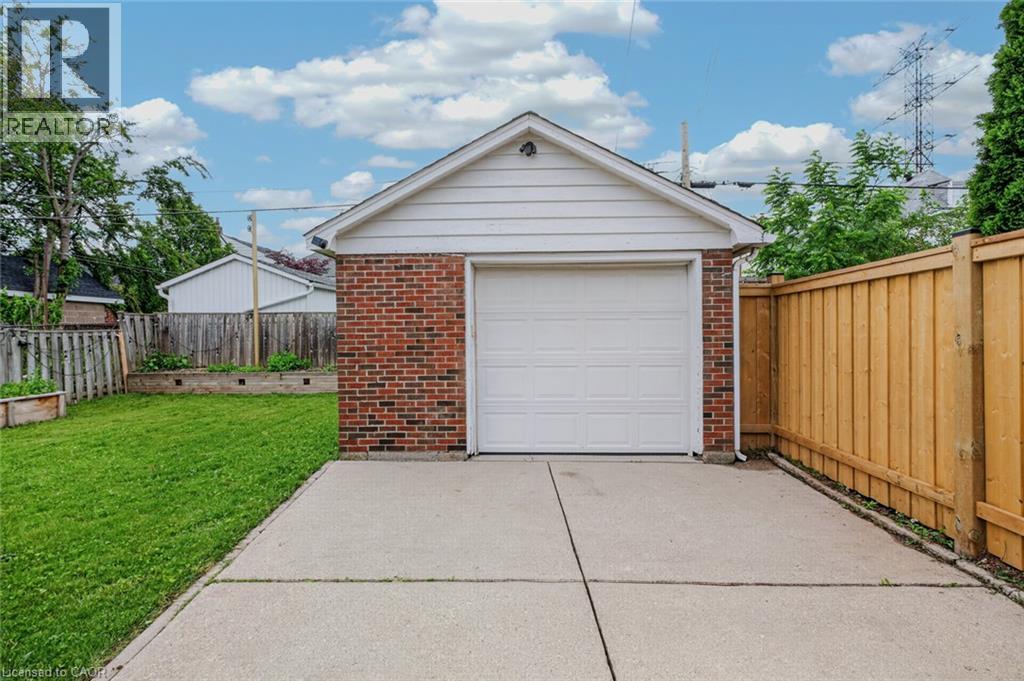 66 Paling Court, Hamilton, Ontario  L8H 5J2 - Photo 38 - 40854527