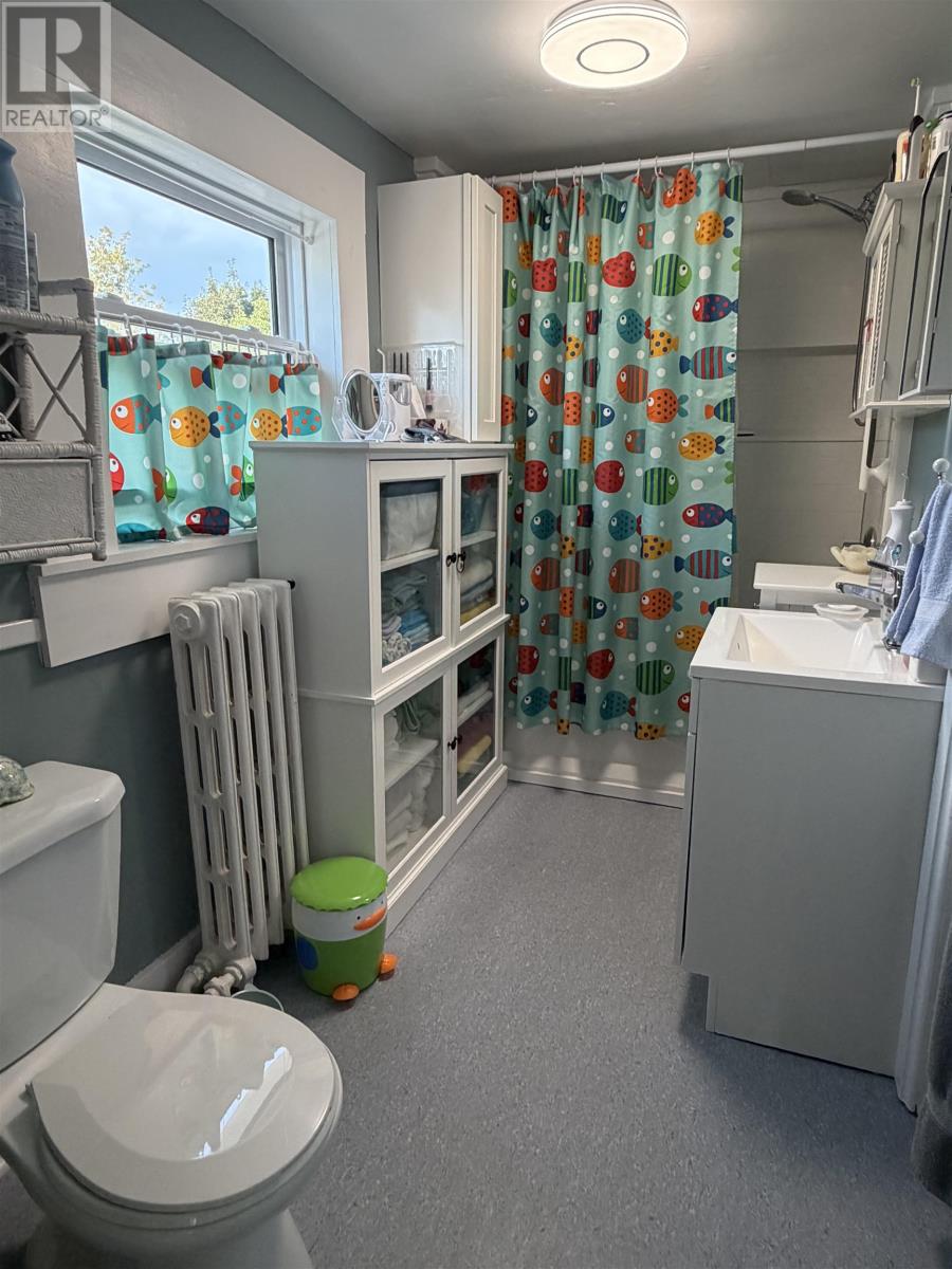 31 Russell Street, Summerside, Prince Edward Island  C1N 2T4 - Photo 10 - 202621568