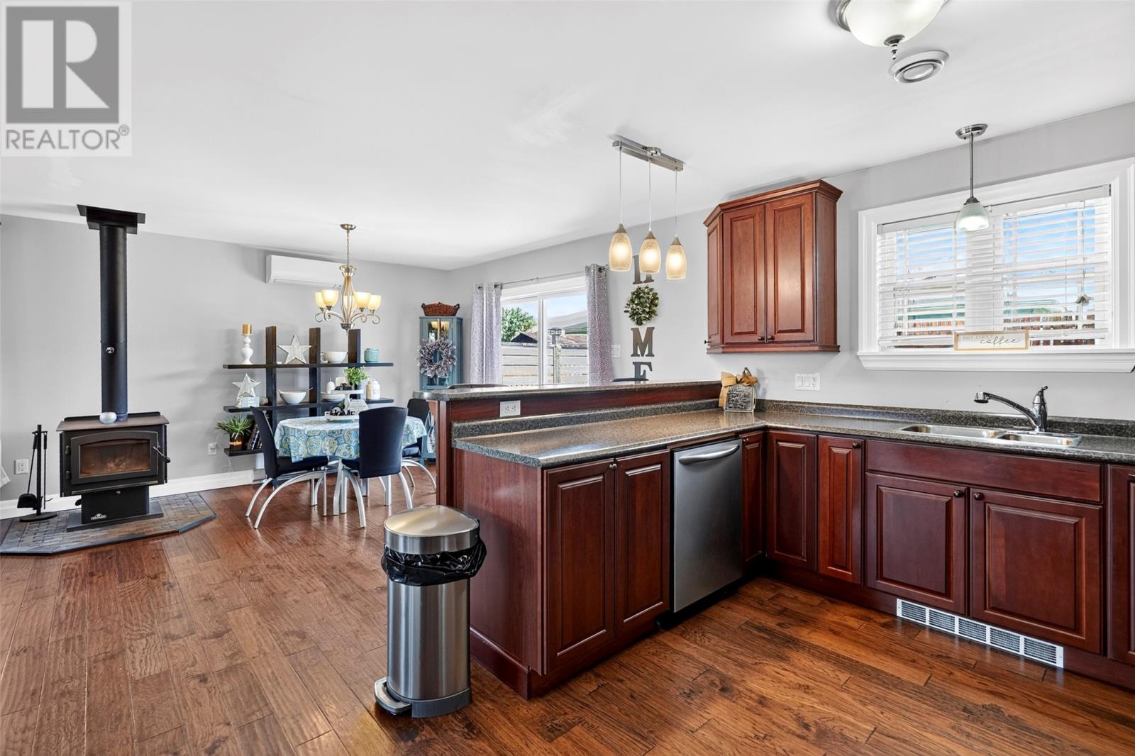 5 Bishop Street, Upper Island Cove — photo 17
