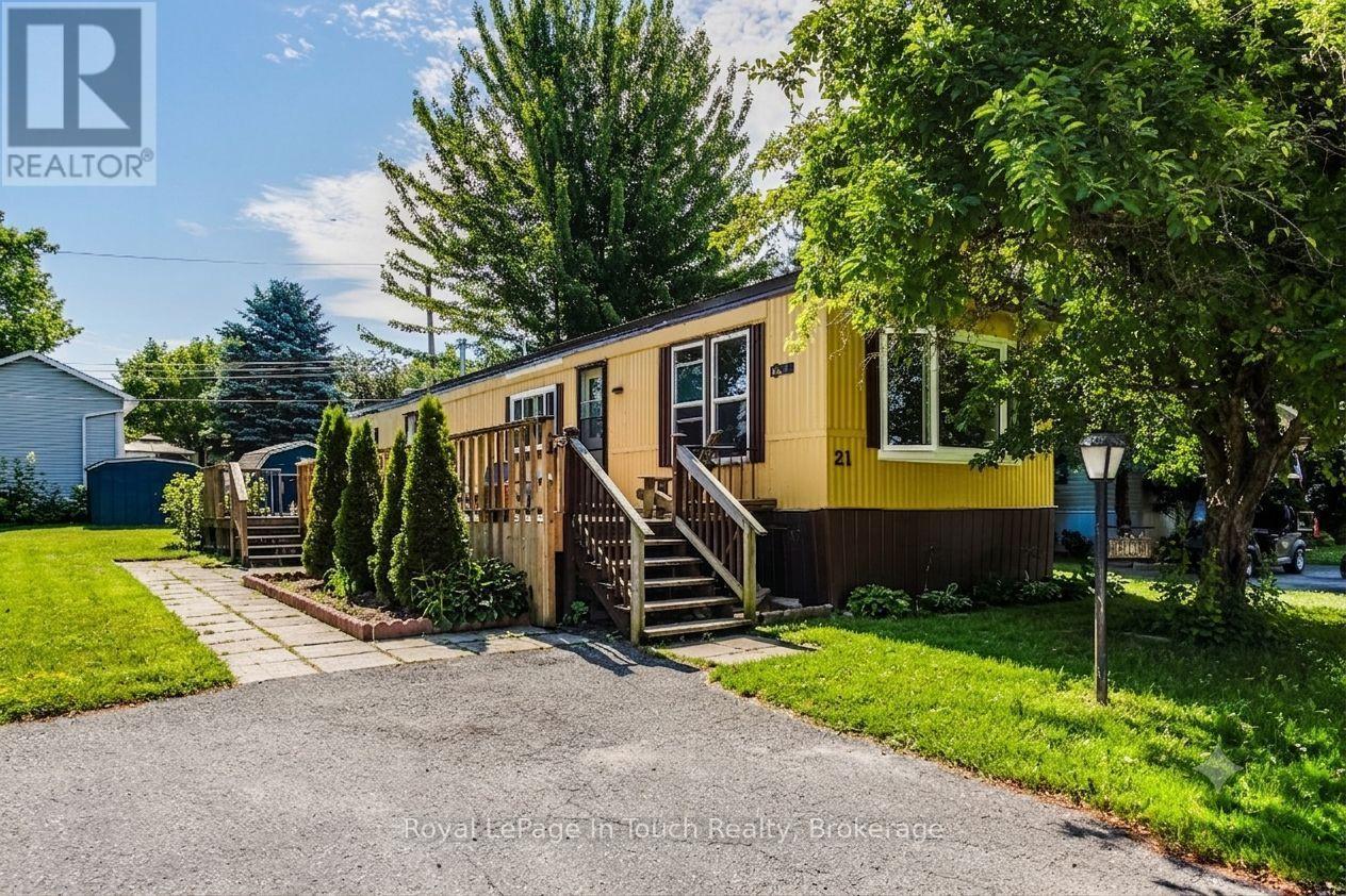 21 Vics Road, Midland, Ontario  L4R 4K3 - Photo 15 - S13551836