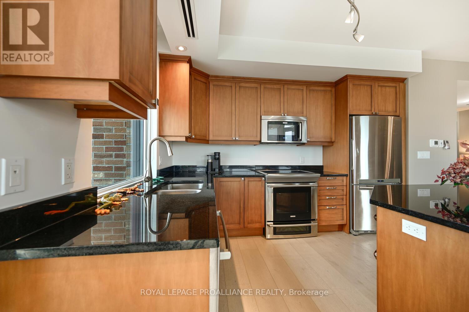 1004 - 15 St Andrew Street, Brockville, Ontario  K6V 0E8 - Photo 18 - X13002838