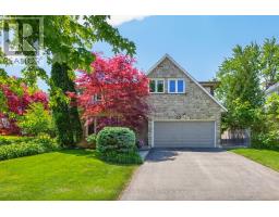 25 GOSSAMER AVENUE, Toronto, Ontario