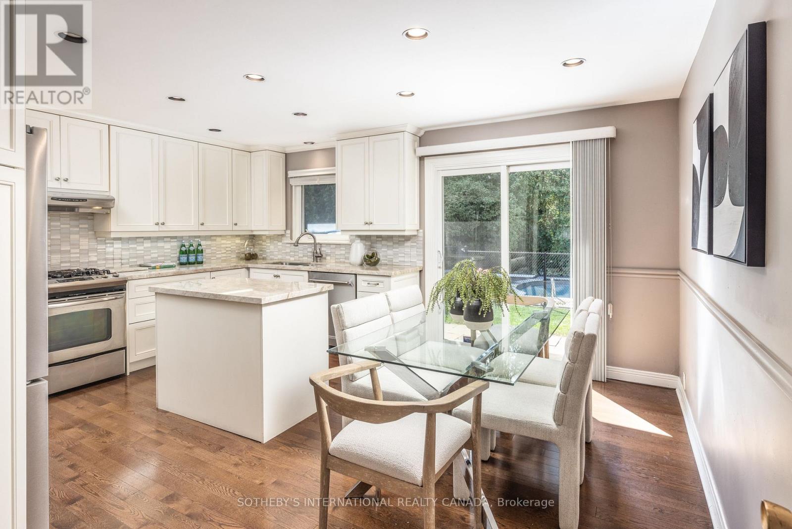 25 Gossamer Avenue, Toronto, Ontario  M2M 2X3 - Photo 9 - C13715164