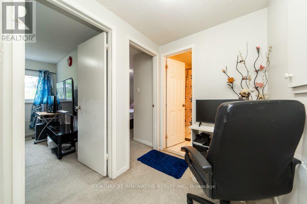 48 Dunthorne Court, Toronto, Ontario  M1B 2S9 - Photo 25 - E13715900