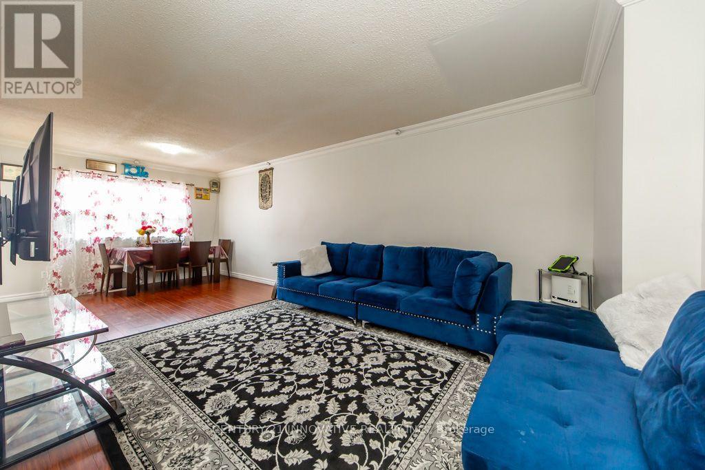 48 Dunthorne Court, Toronto, Ontario  M1B 2S9 - Photo 9 - E13715900
