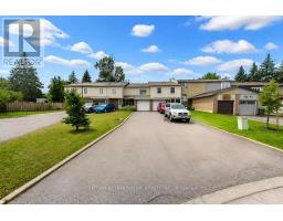 48 DUNTHORNE COURT, Toronto, Ontario
