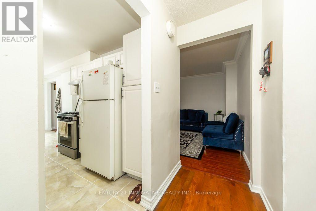 48 Dunthorne Court, Toronto, Ontario  M1B 2S9 - Photo 8 - E13715900