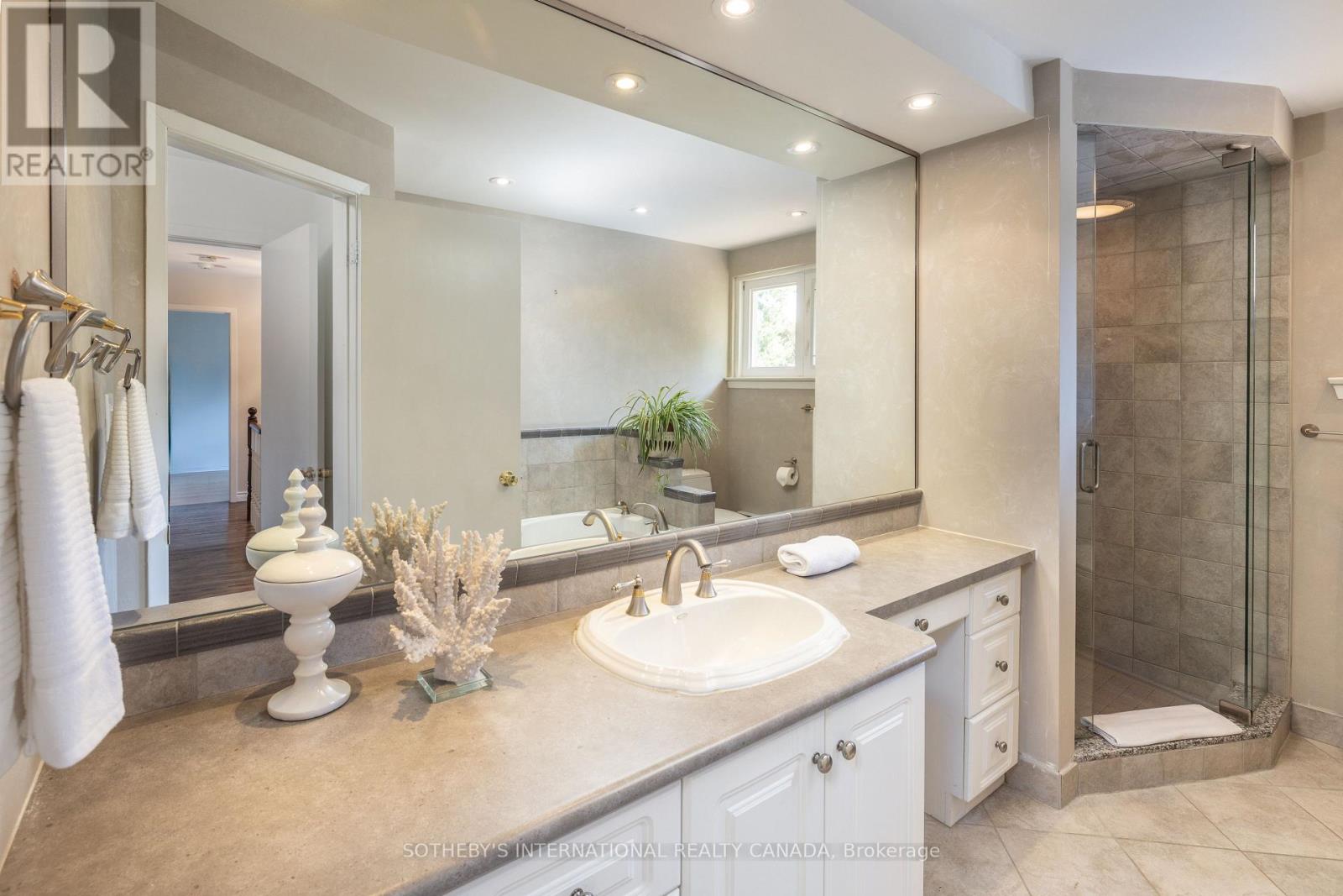25 Gossamer Avenue, Toronto, Ontario  M2M 2X3 - Photo 20 - C13715164