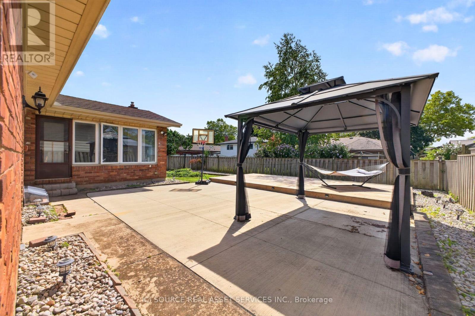 6998 Glengowan Crescent, Niagara Falls, Ontario  L2J 3R8 - Photo 38 - X13564898