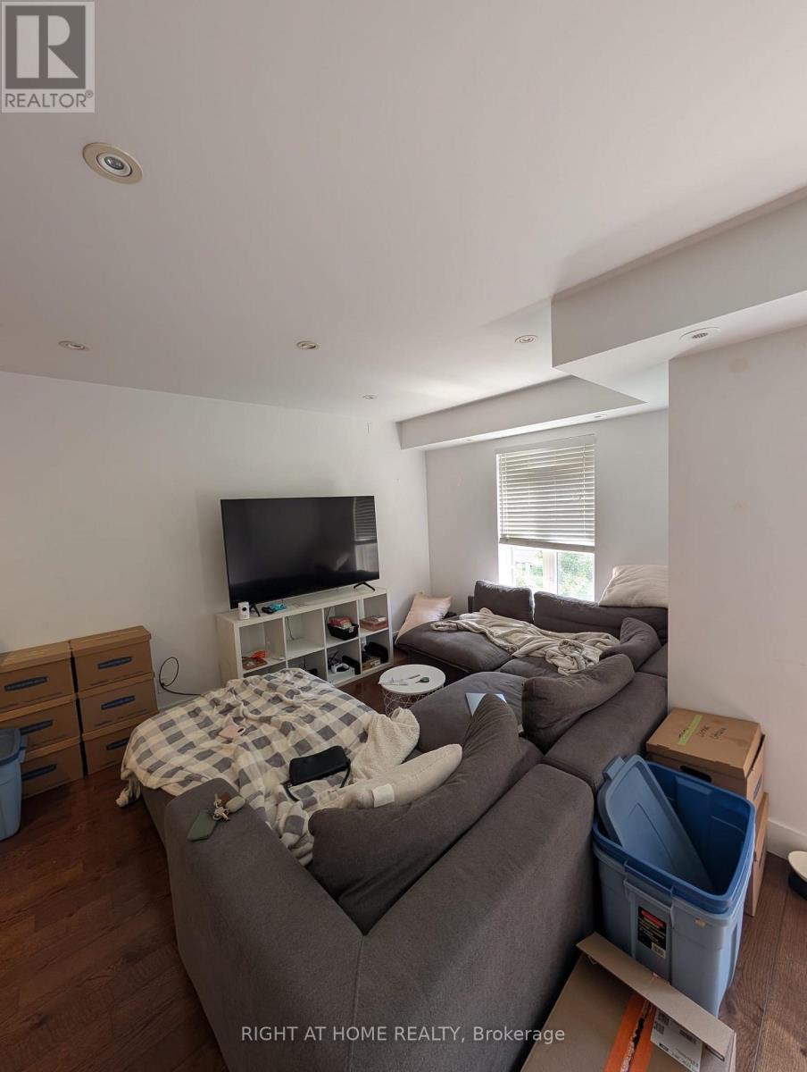 425 - 34 Western Battery Road, Toronto, Ontario  M6K 3N9 - Photo 8 - C13636048